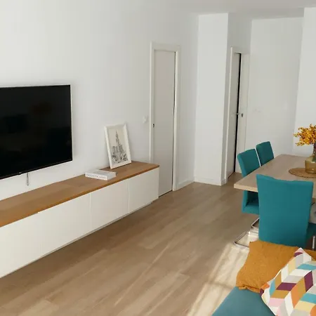 Coqueto En La Carihuela Torremolinos